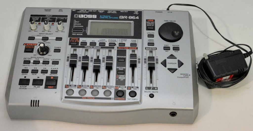 Boss 8-track Digital Studio BR-864 (1 of 2)
