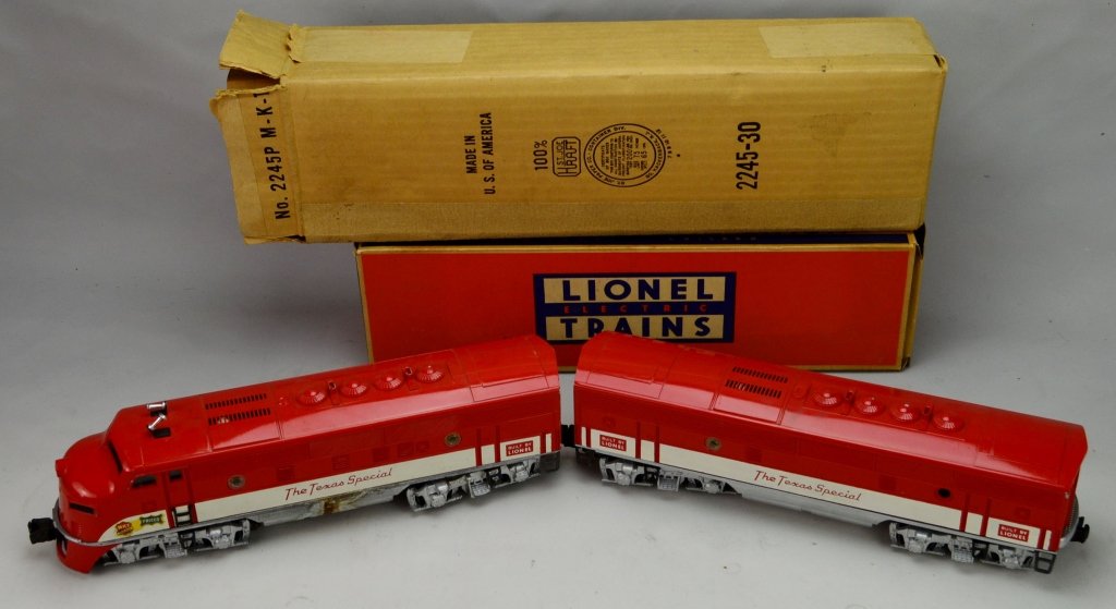 Lionel 2245P Texas Special Diesel Engines (1 of 6)