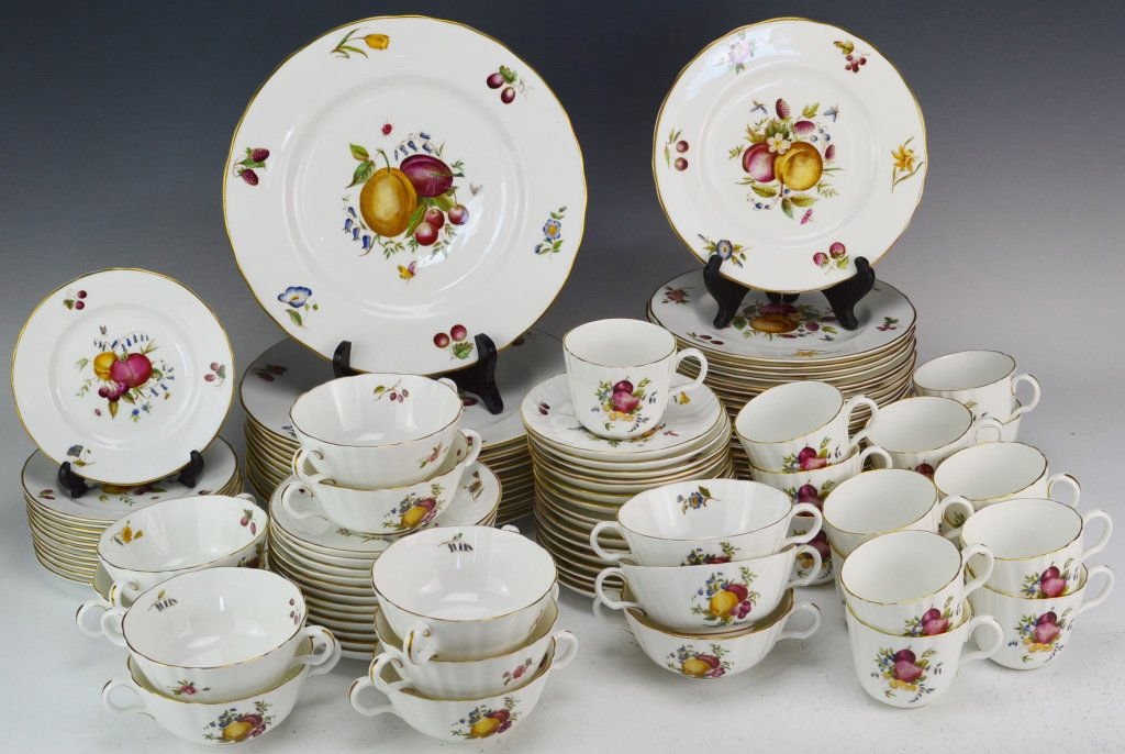 Royal Worcester Delecta China Service for 12 (1 of 7)