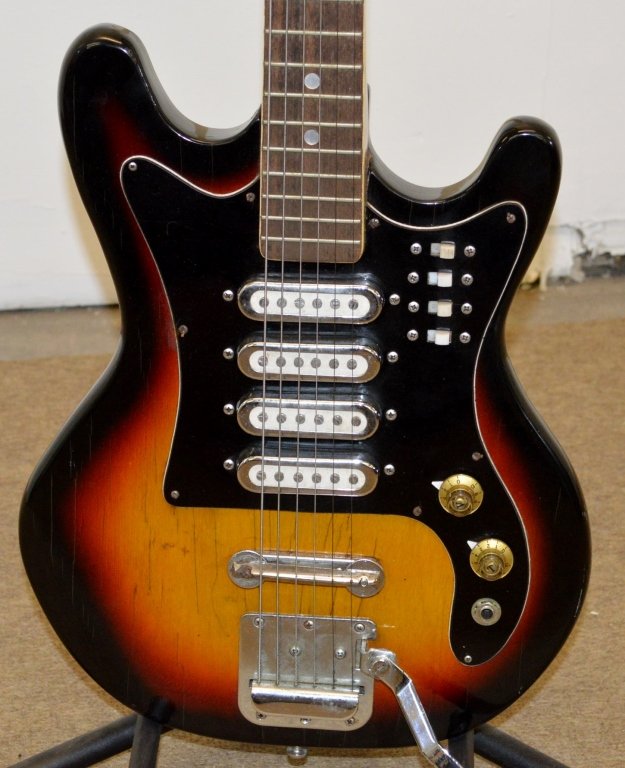 Heit Deluxe Electric Guitar (1 of 5)