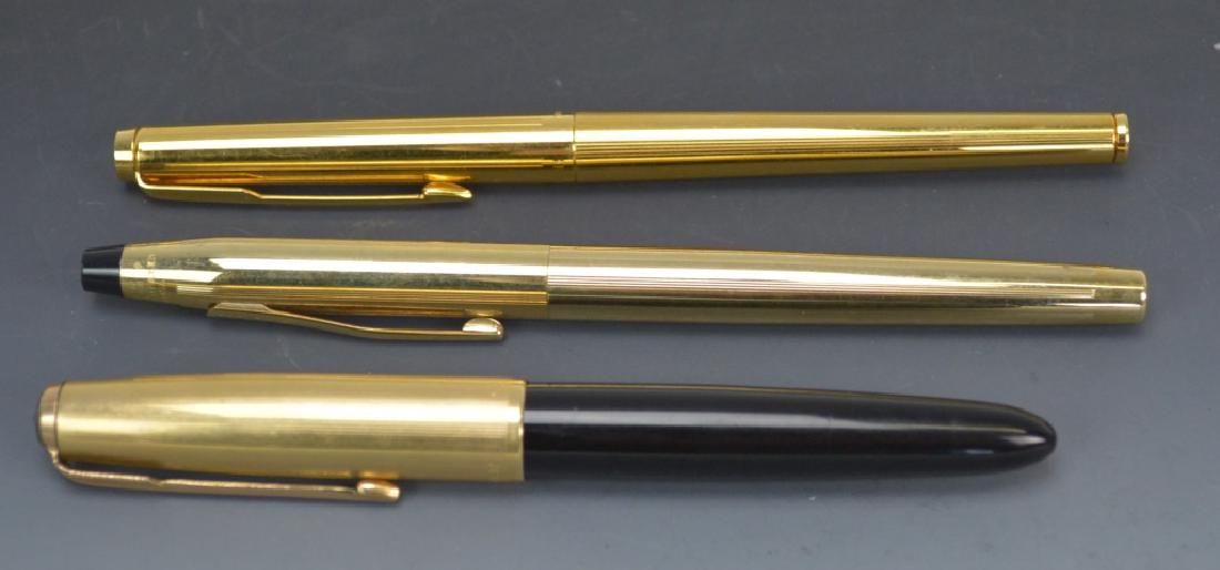 Parker and Cross Fountain Pen Grouping: Includes: (3) pens, (1) Cross Fountain Pen has 14K gold Nib and (2) Parker pens gold nib