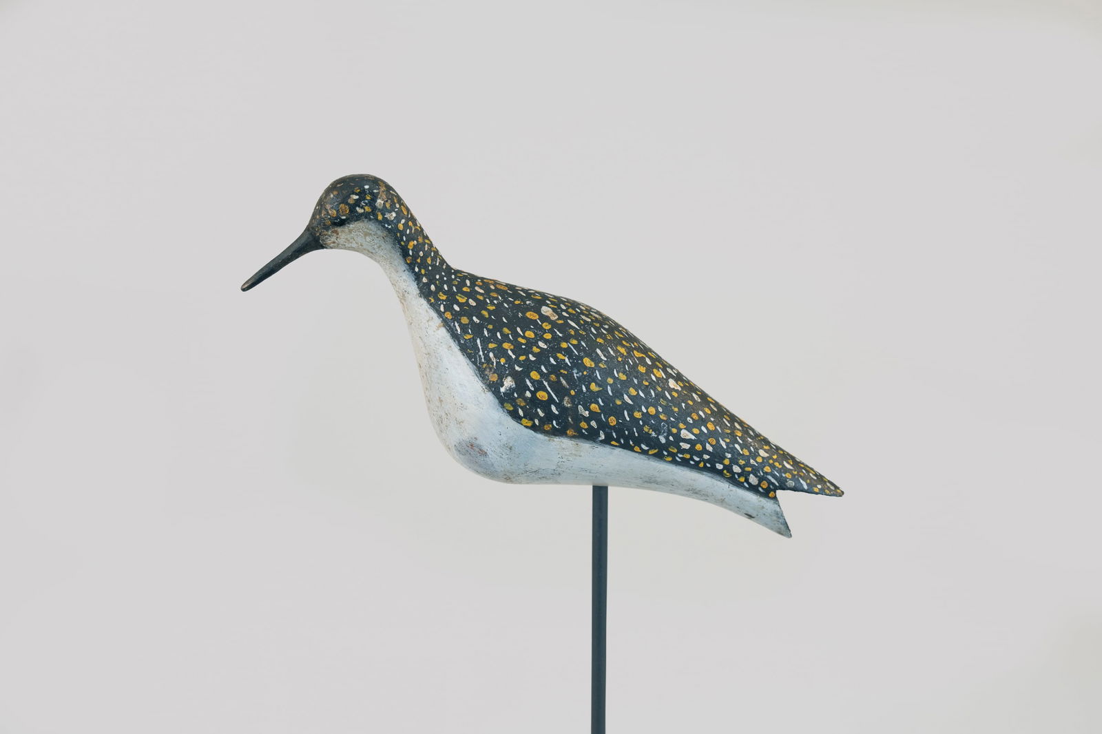 Golden Plover: Golden Plover Massachusetts 10 1/2 in. long A plump plover with a vibrant gold and white paint pattern. Original paint with even gunning wear, touch-up around base of bill and to top of crown.