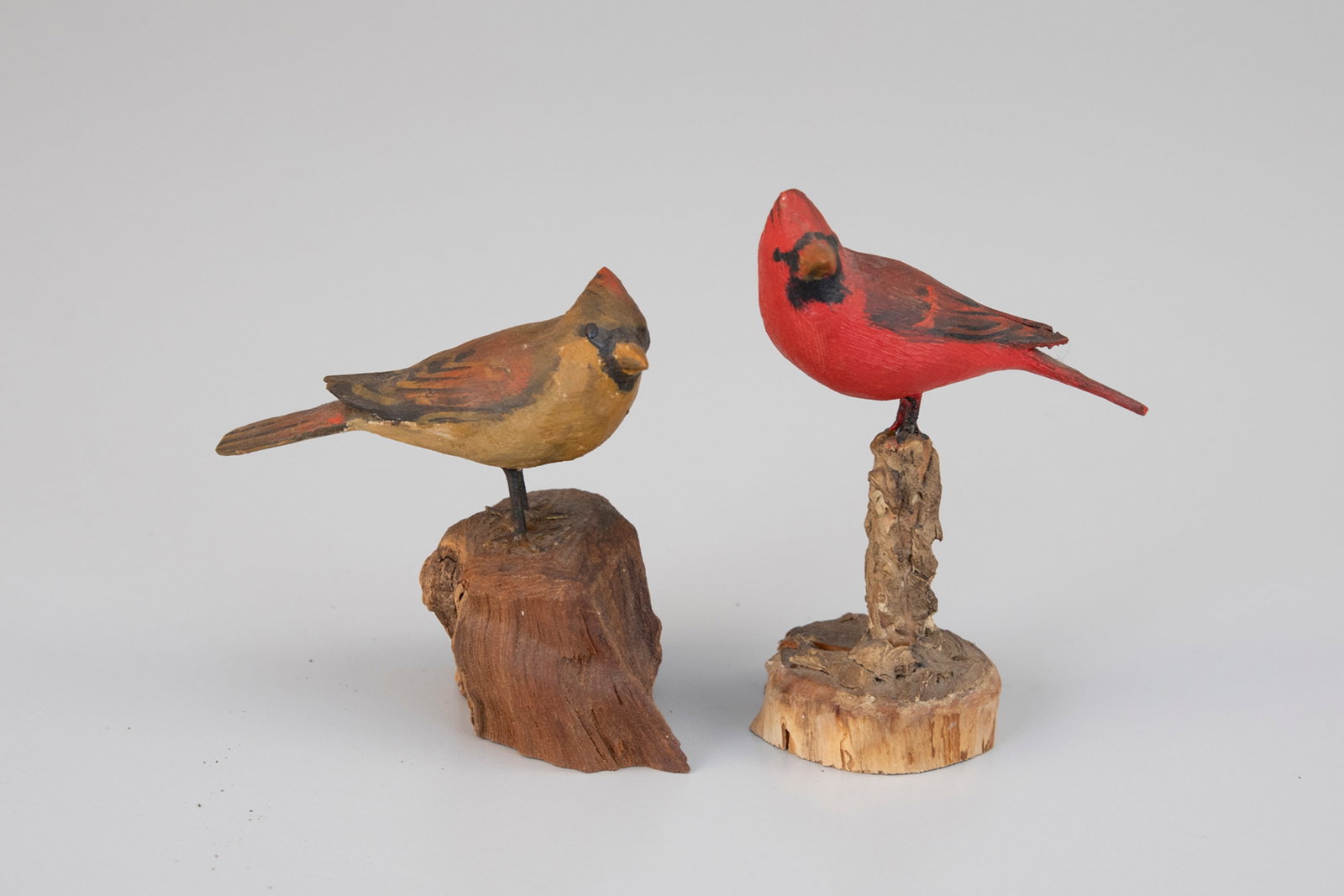 Miniature Cardinal Pair by Peter Peltz (1915-2001): Miniature Cardinal Pair Peter Peltz (1915-2001) Sandwich, MA 3 3/4 in. tall Signed by the maker on the underside. Original paint with wear.