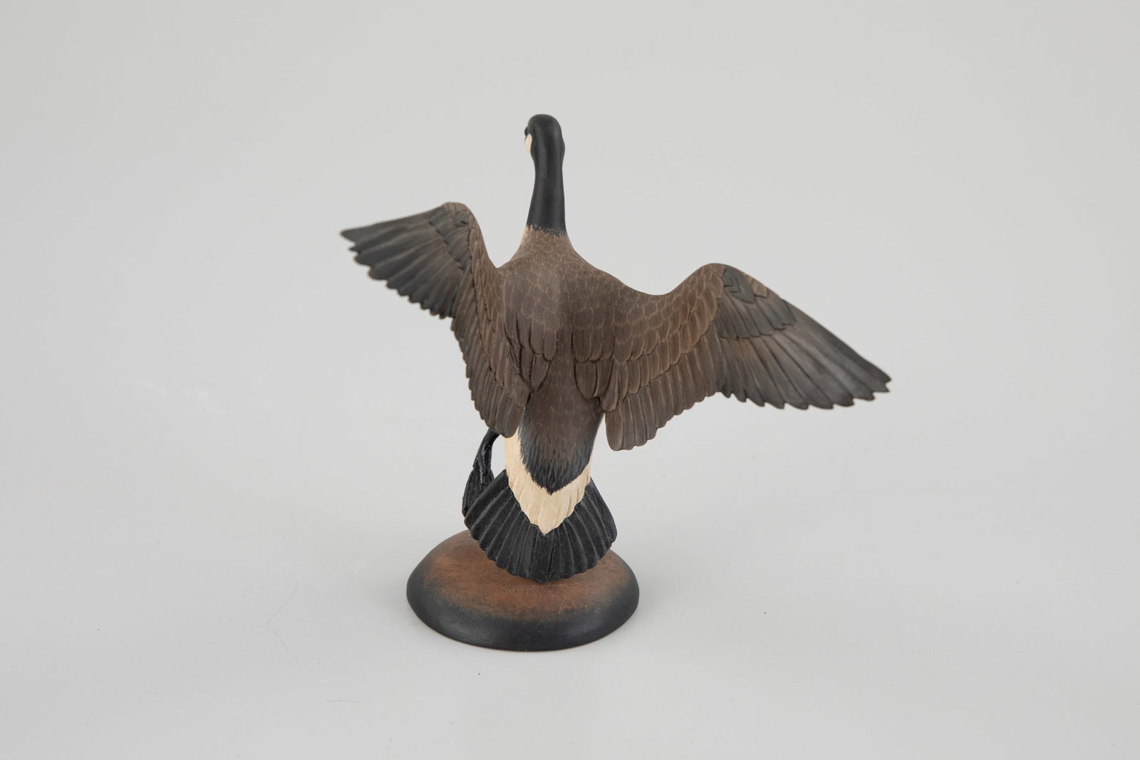 Outstanding Miniature Flying Goose Carving, Eddie Wozny (b. 1959) - 3