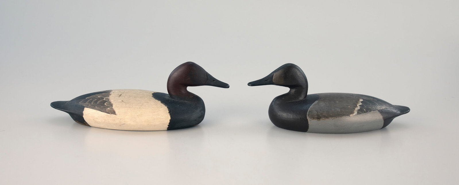 Outstanding Miniature Canvasback Pair by Leonard E. Pryor (1876-1967) (1 of 5)