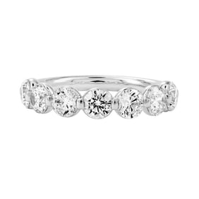 18kt White Gold 2.10ct Diamond Round cut 7 Diamond Wedding Band