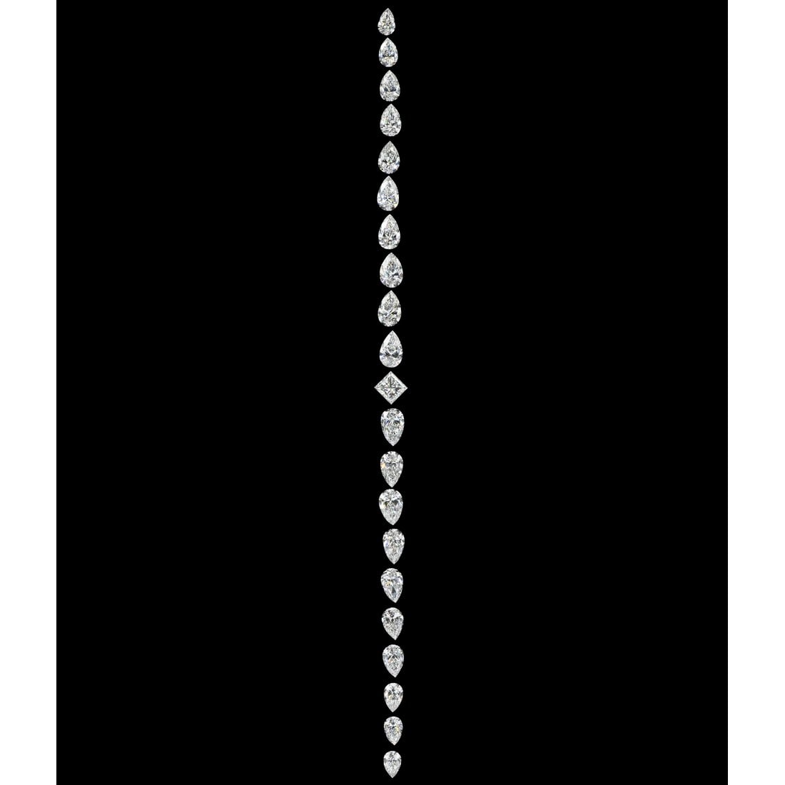 15.42 ct Pear & Princess Cut Diamond Tennis Bracelet Layout Set: COMPLIMENTARY SETTING All Diamond Layouts are GIA graded and come with GIA certificates for each Diamond Diamond cut Shape: Pear & Princess Diamond size and carat range: 0.40 - 1.00 Clarity Ran