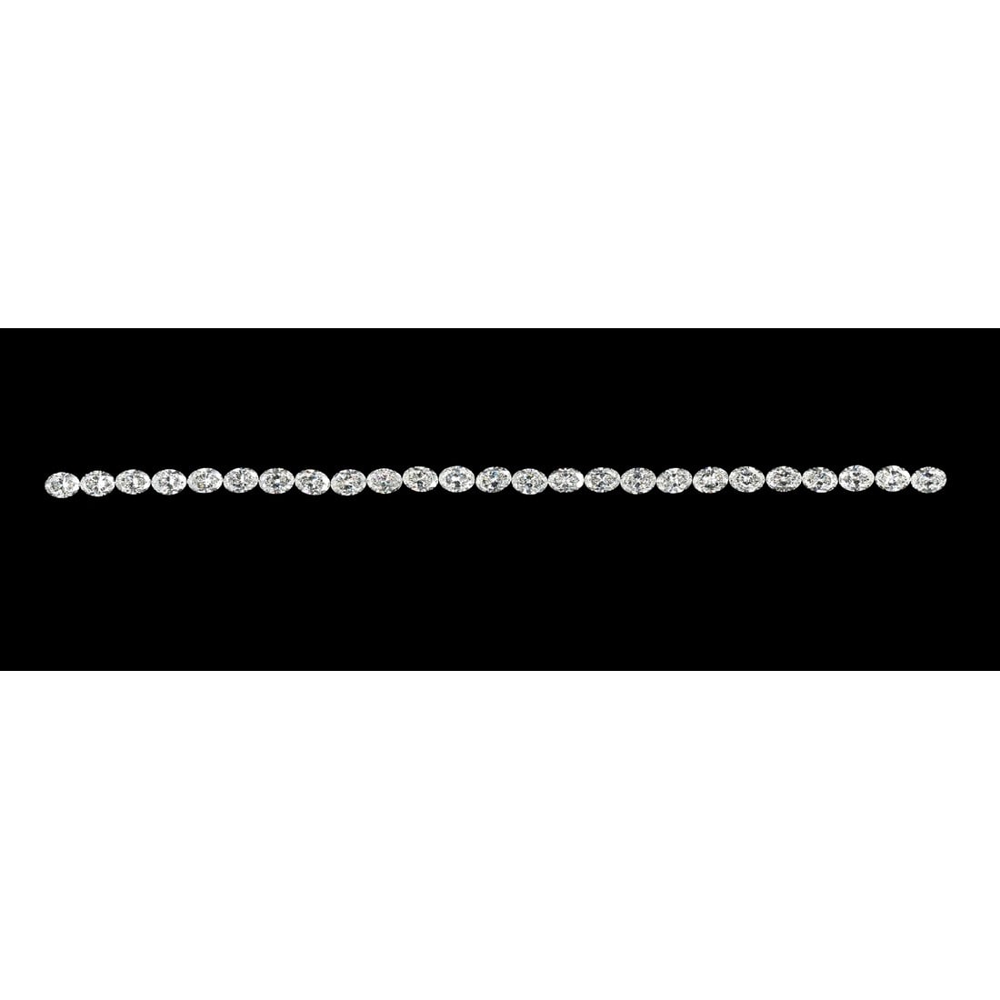 12.64 ct Oval Cut Diamond Tennis Bracelet Layout Set: COMPLIMENTARY SETTING All Diamond Layouts are GIA graded and come with GIA certificates for each Diamond Diamond cut Shape: Oval Diamond size and carat range: 0.50-0.53 Clarity Range: VVS2-VS2