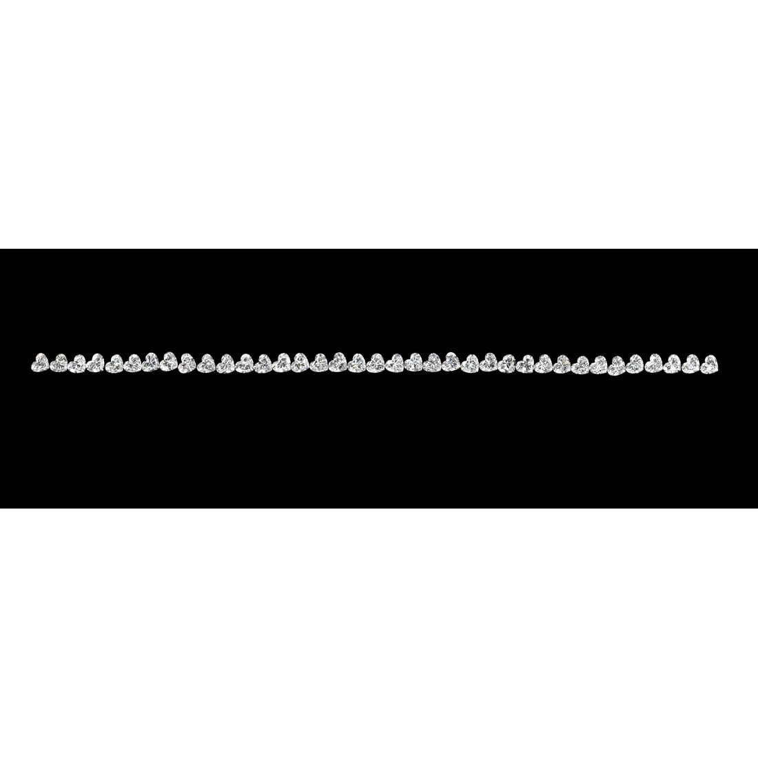 13.31 ct Heart Cut Diamond Tennis Bracelet Layout Set: COMPLIMENTARY SETTING All Diamond Layouts are GIA graded and come with GIA certificates for each Diamond Diamond cut Shape: Heart Diamond size and carat range: 0.35-0.39 Clarity Range: VS1-VS2