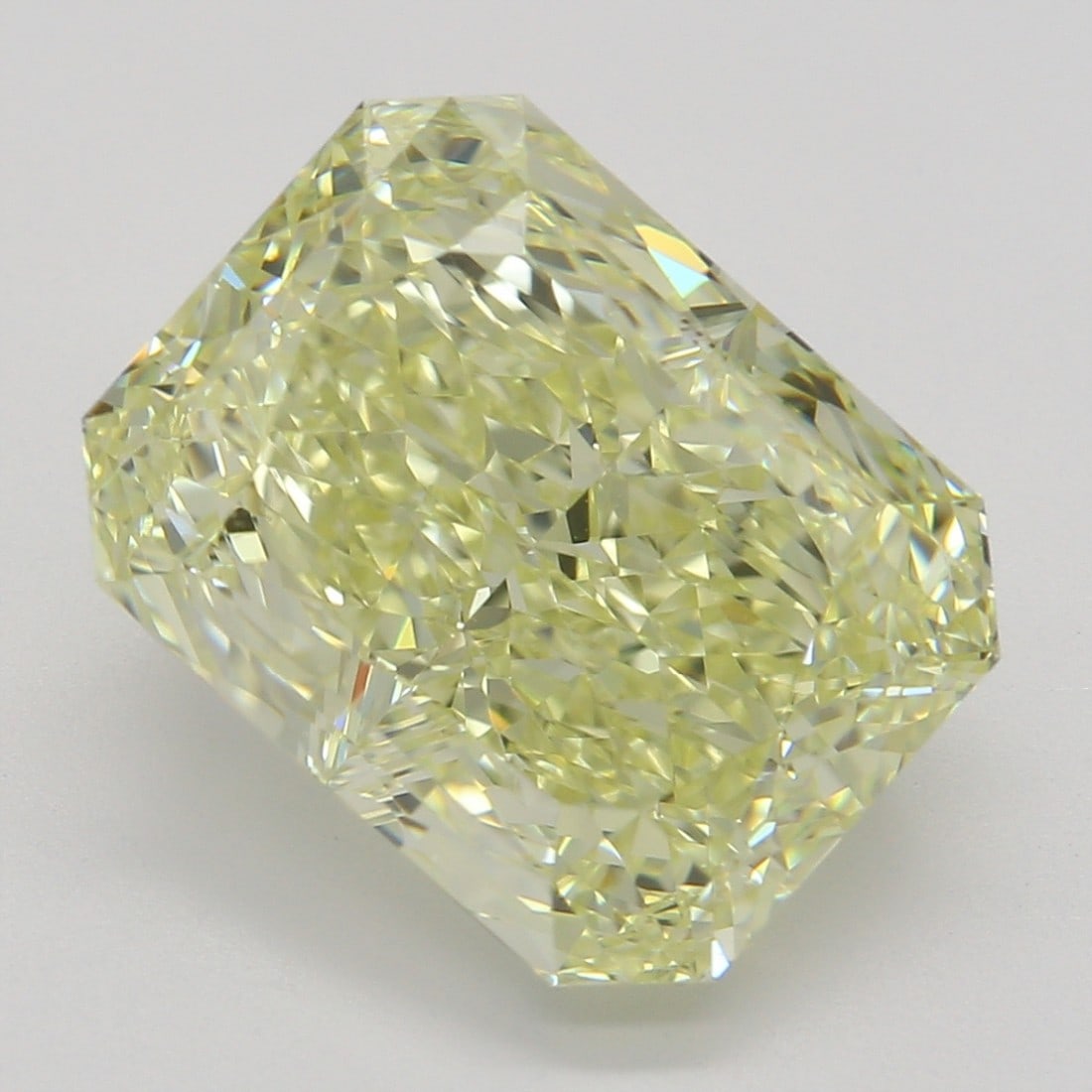 4.01 ct, Fancy Lt. Yellow/VVS2, Radiant cut GIA Diamond (1 of 6)