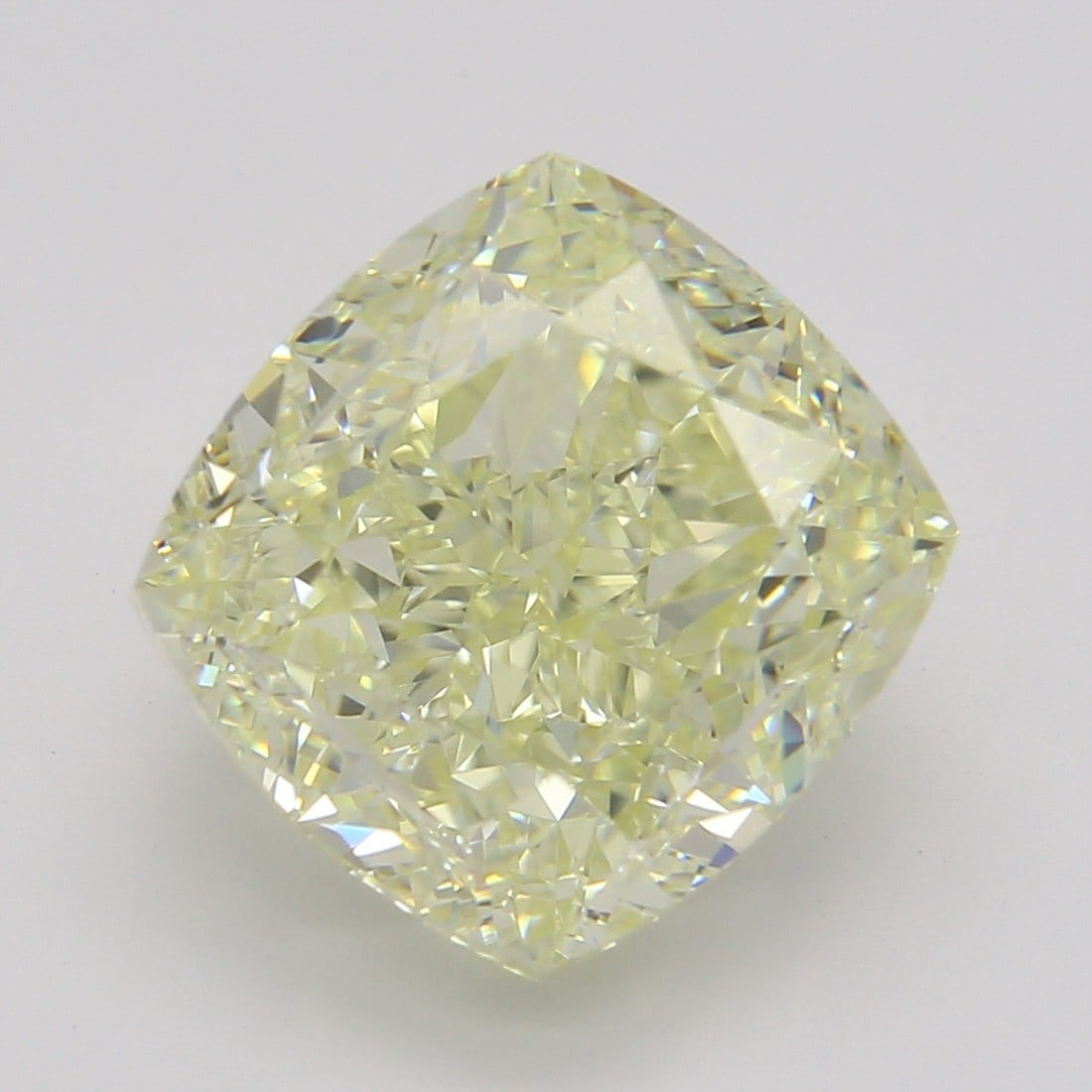 4.03 ct, Fancy Lt. Yellow/VS1, Cushion cut GIA Diamond: Click here to view HD 360 Spinning Image GIA G