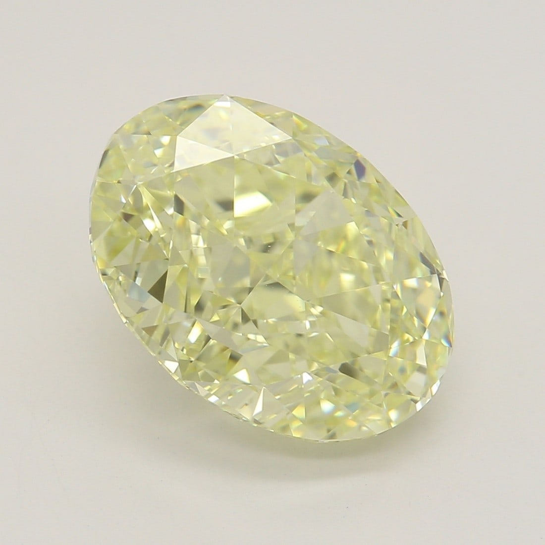 3.37 ct, Fancy Yellow/VVS1, Oval cut GIA Diamond: Click here to view HD 360 Spinning Image GIA G
