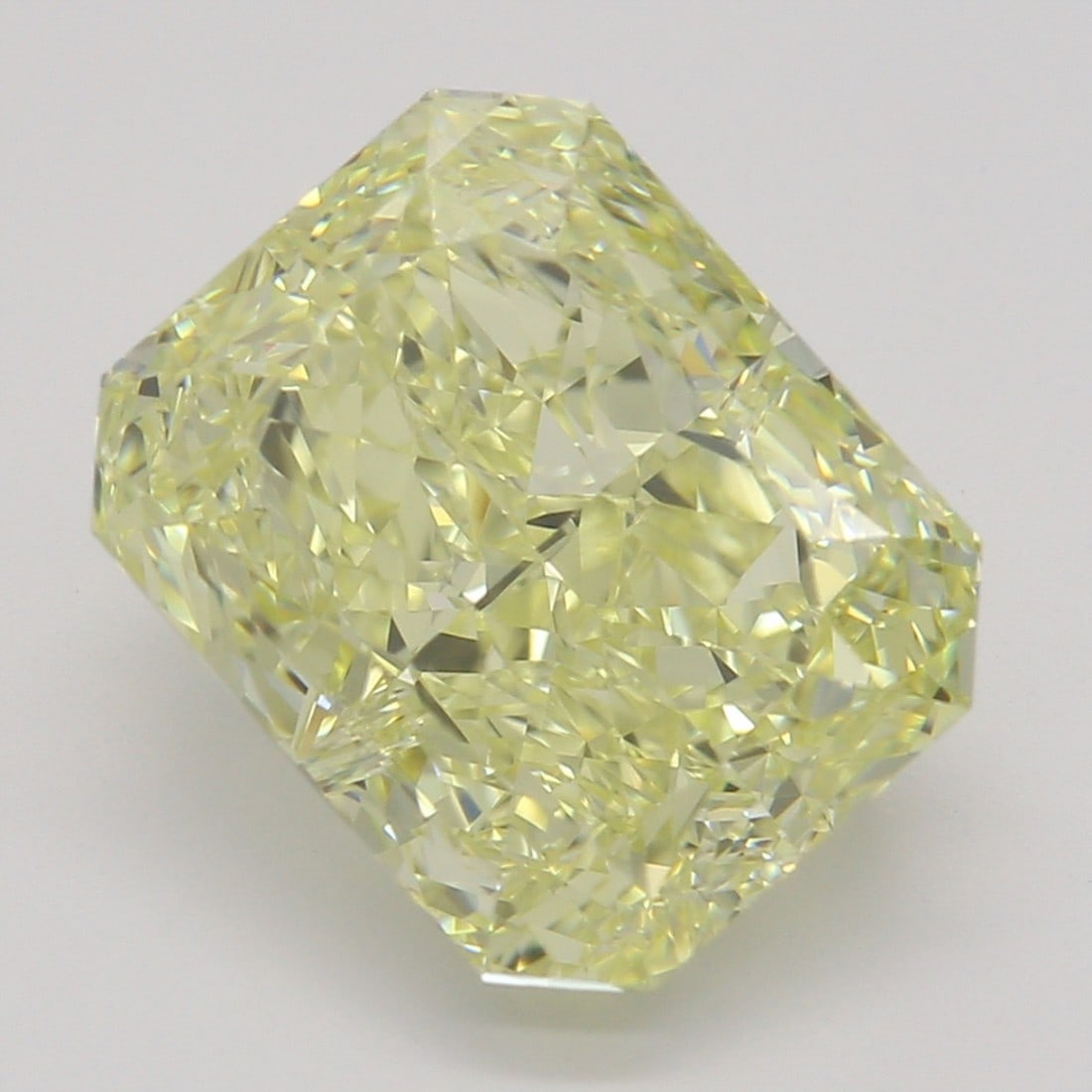 3.03 ct, Fancy Yellow/VVS2, Radiant cut GIA Diamond: Click here to view HD 360 Spinning Image GIA G