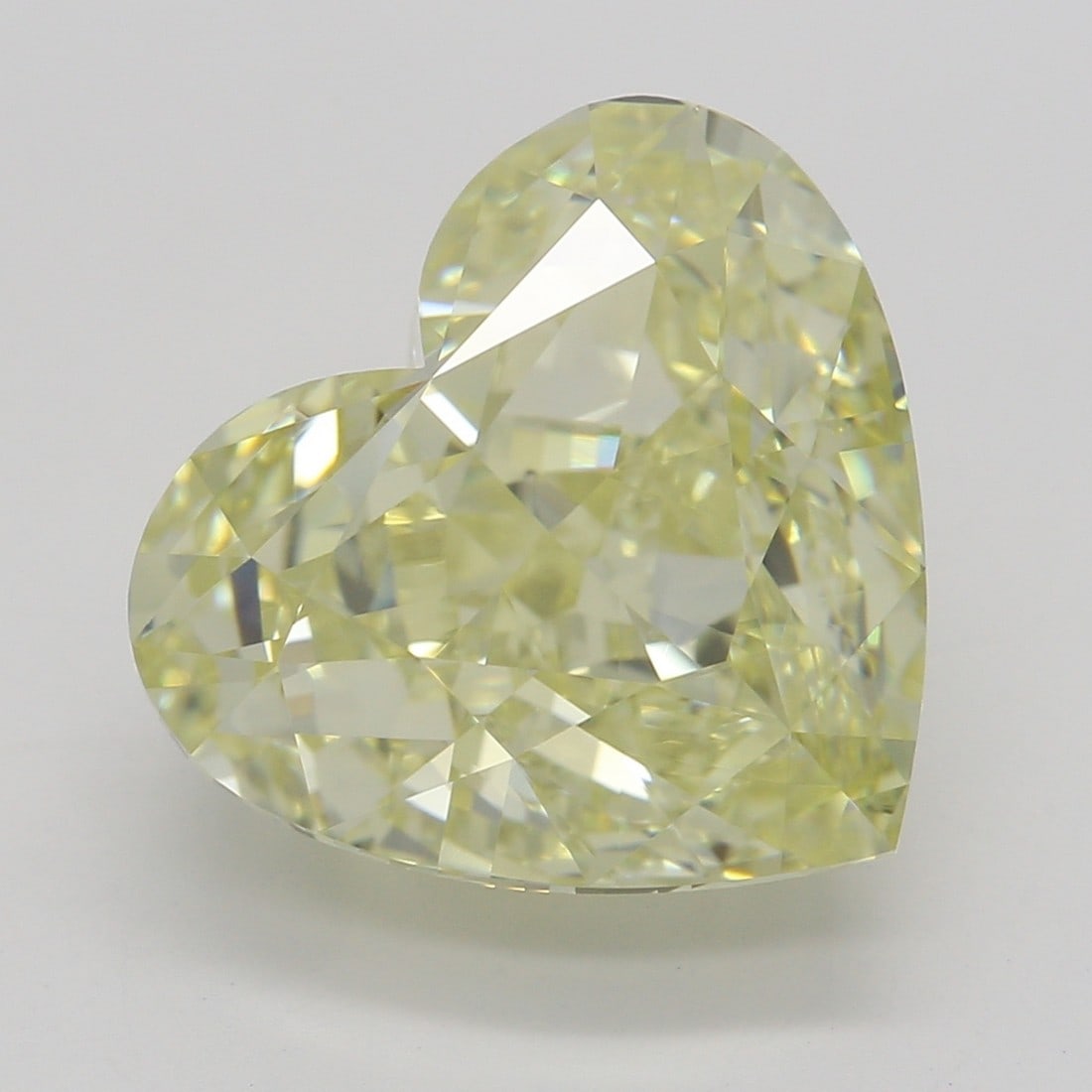 5.00 ct, Fancy Lt. Yellow/VS1, Heart cut GIA Diamond: Click here to view HD 360 Spinning Image GIA G