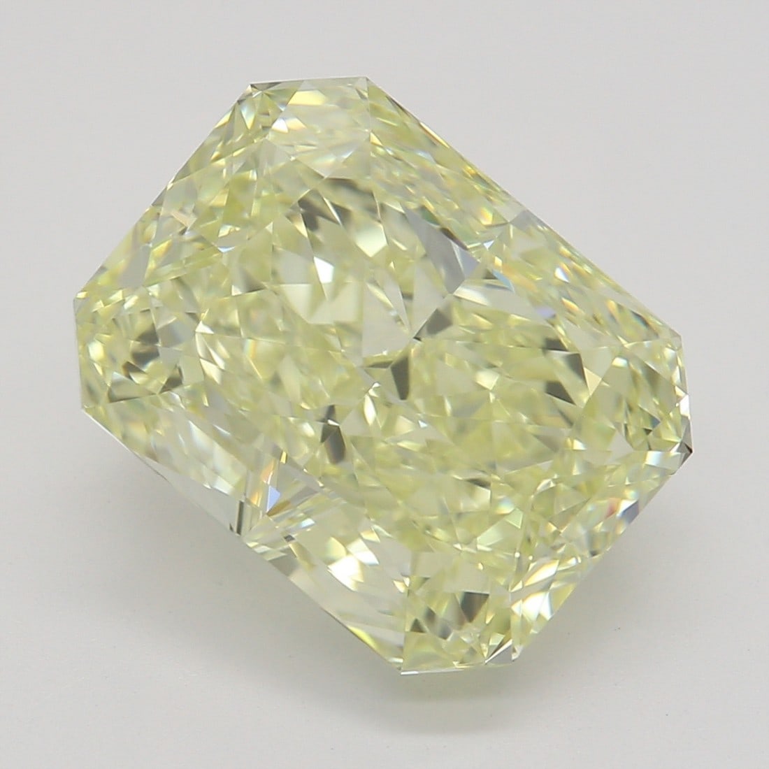 3.51 ct, Fancy Lt. Yellow/VS1, Radiant cut GIA Diamond: Click here to view HD 360 Spinning Image GIA G