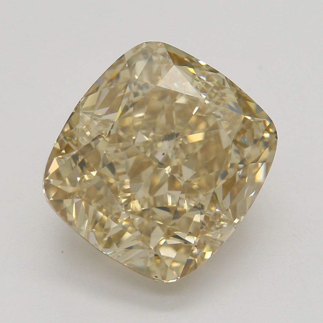 4.54 ct, Fancy Yellow Brown/VS2, Cushion cut GIA Diamond (1 of 6)