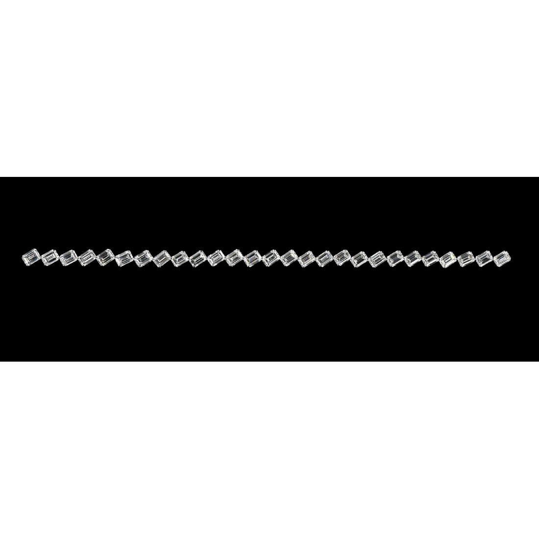14.17 ct Emerald Cut Diamond Tennis Bracelet Layout Set: COMPLIMENTARY SETTING All Diamond Layouts are GIA graded and come with GIA certificates for each Diamond Diamond cut Shape: Emerald Diamond size and carat range: 0.50-0.59 Clarity Range: VS1-VS