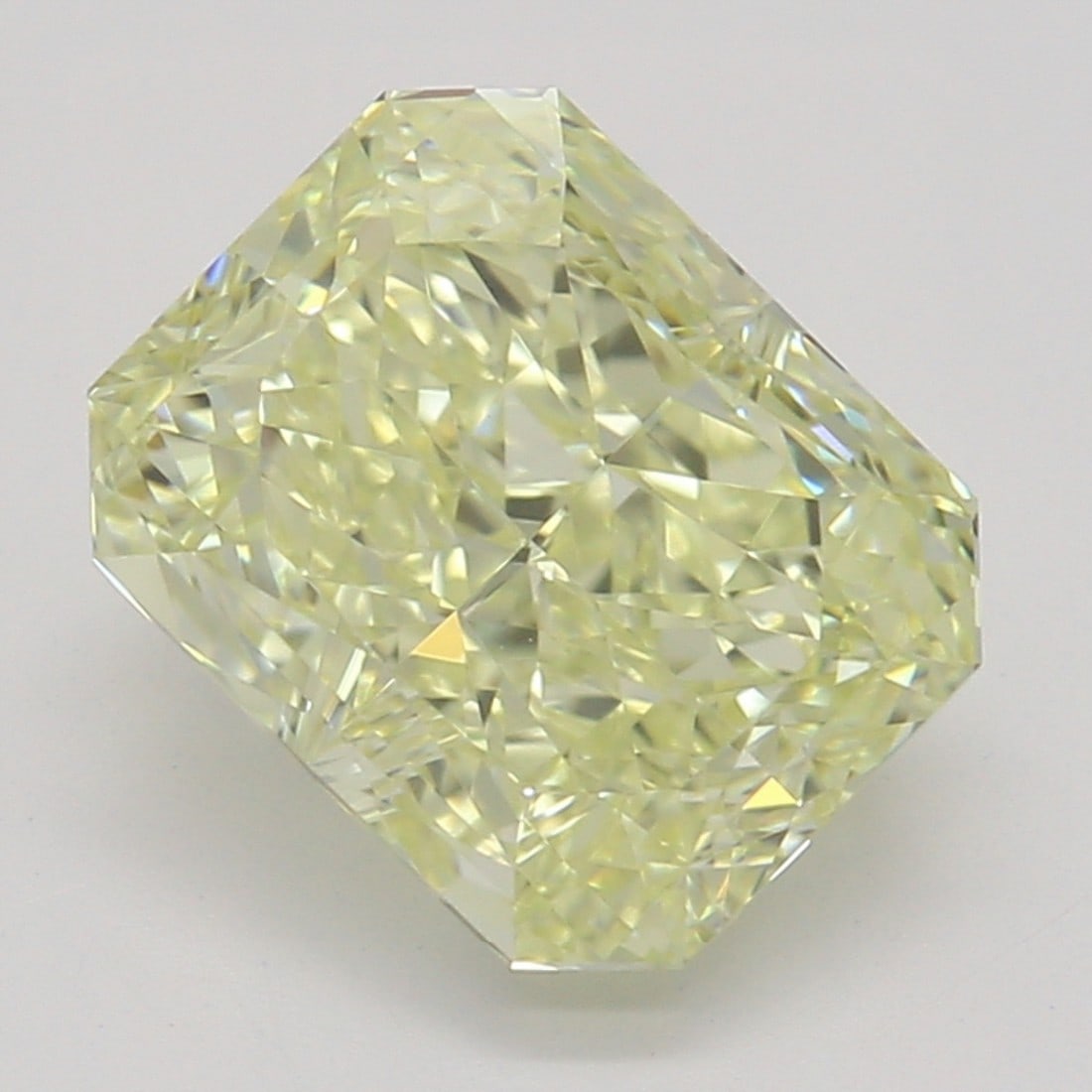 1.52 ct, Fancy Lt. Yellow/VS2, Radiant cut GIA Diamond: Click here to view HD 360 Spinning Image GIA G
