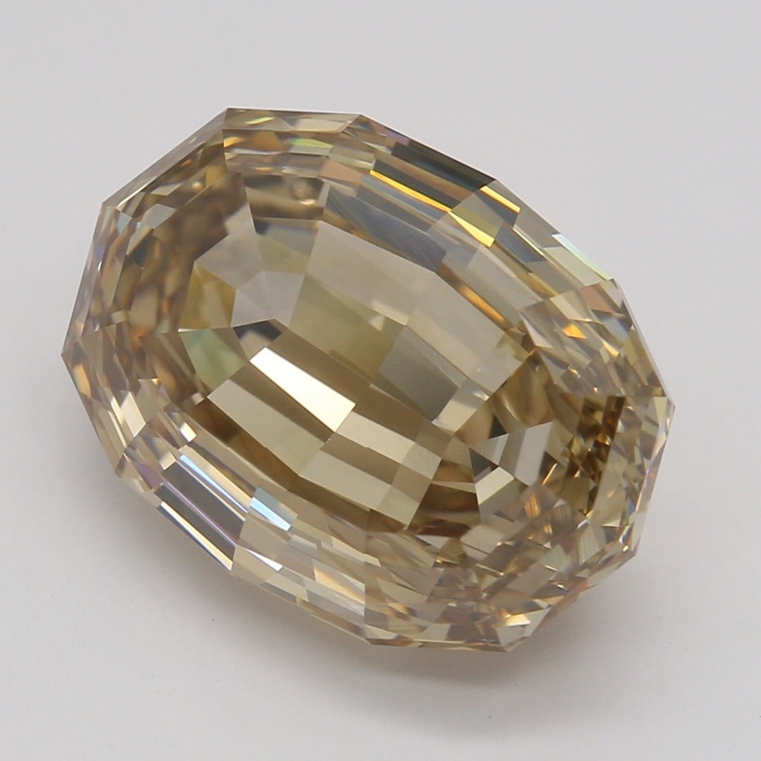 4.60 ct, Fancy Yellow Brown/VVS1, Oval cut GIA Diamond: Click here to view HD 360 Spinning Image GIA G