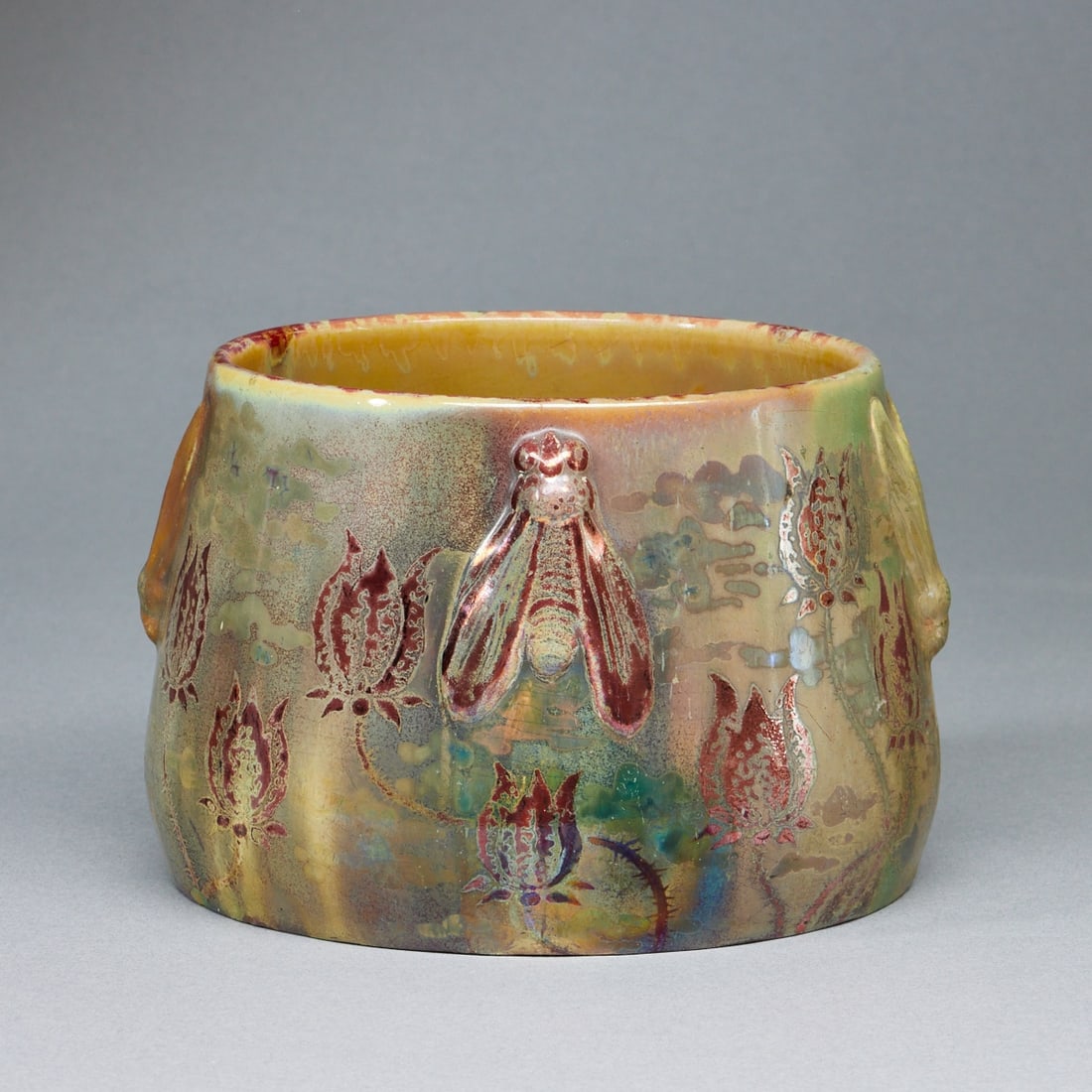 Übertopf mit Blumen und aufgelegten Insekten - Lüsterglasur. Keller & Guérin, (1 of 5)