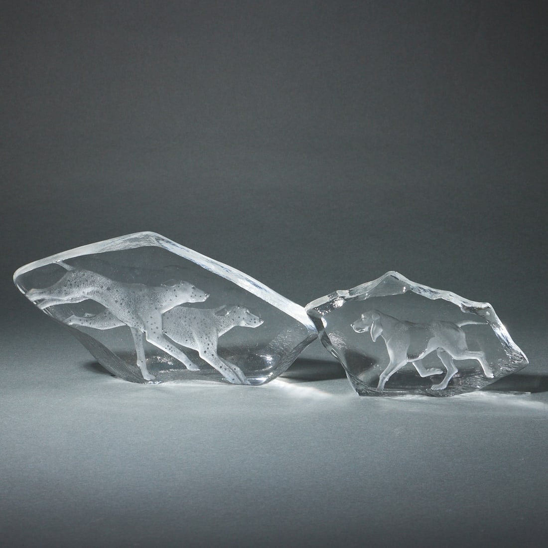 2 unterschiedliche Glasobjekte / Paperweights - Mats Jonaßon (1 of 1)