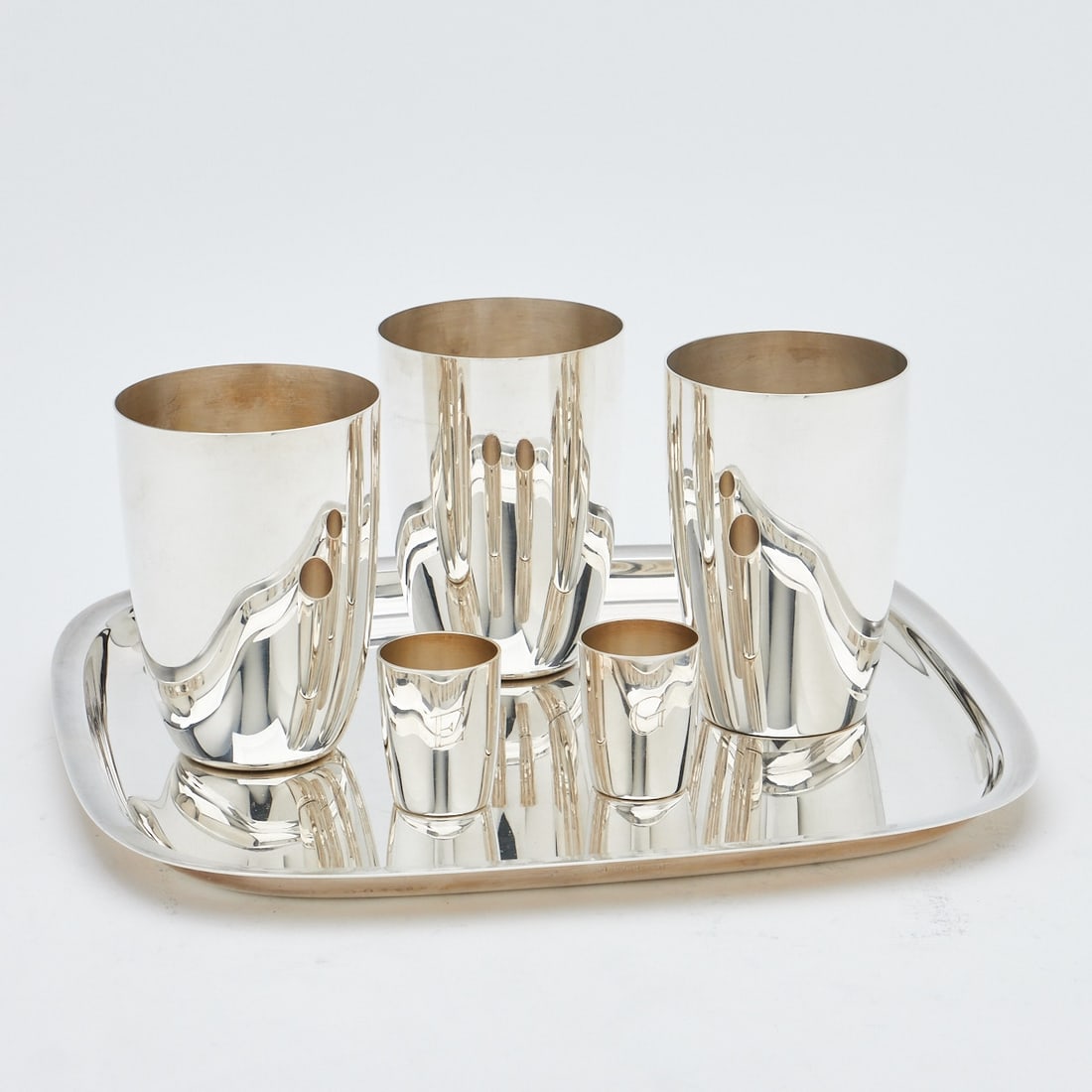 Tablett mit 5 Bechern (1 of 1)