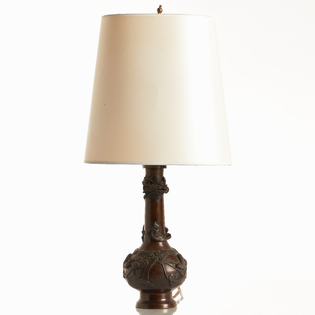 Bronze lamp with dragon and bird motif (1 of 1)