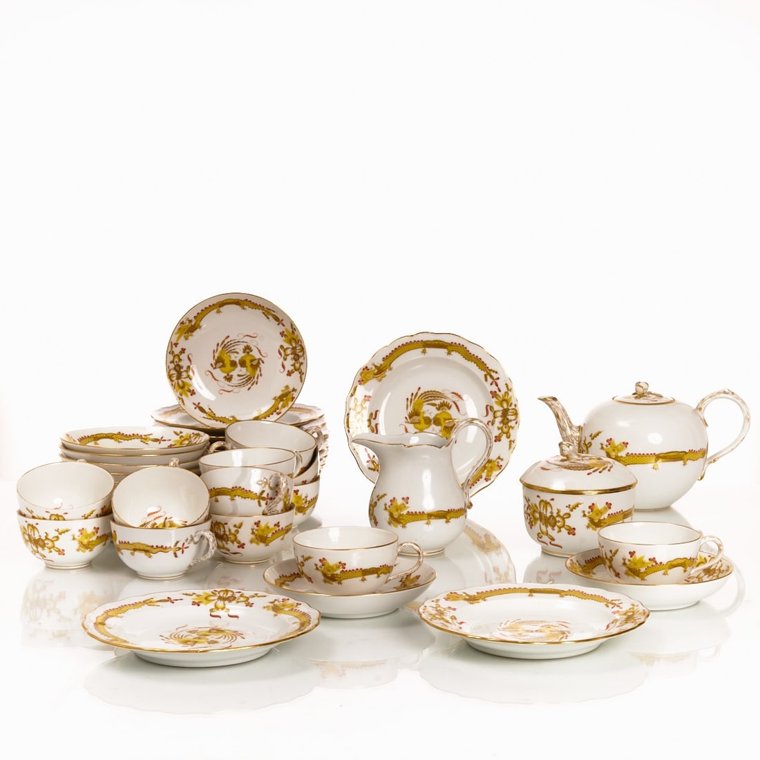 39-piece tea service for 12 people - Rich Dragon/Court Dragon yellow, Meissen 1850-1924 (1 of 1)