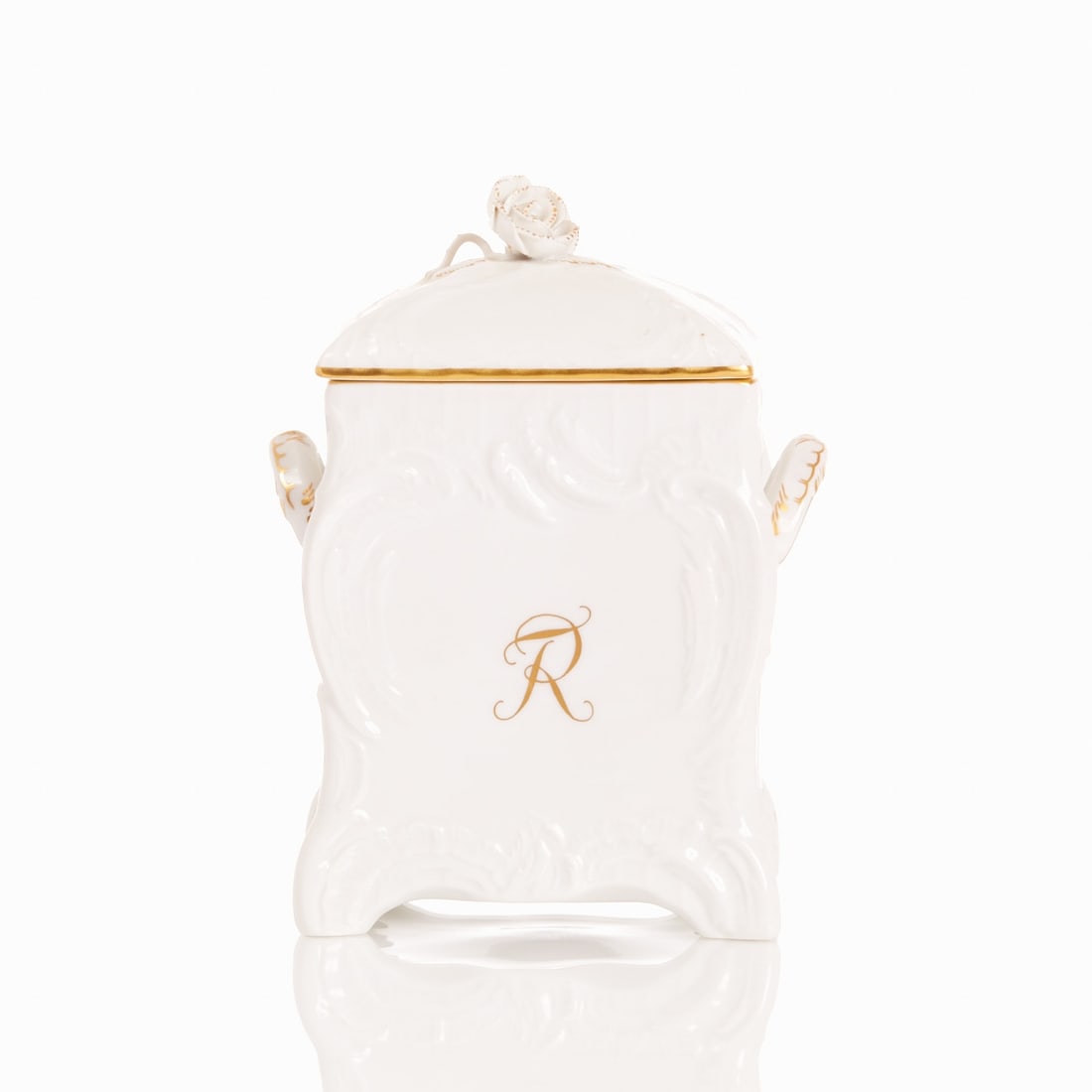 Tall rectangular bonbonnière - Rocaille with golden monogram "FR", KPM Berlin 1962-1992 (1 of 1)