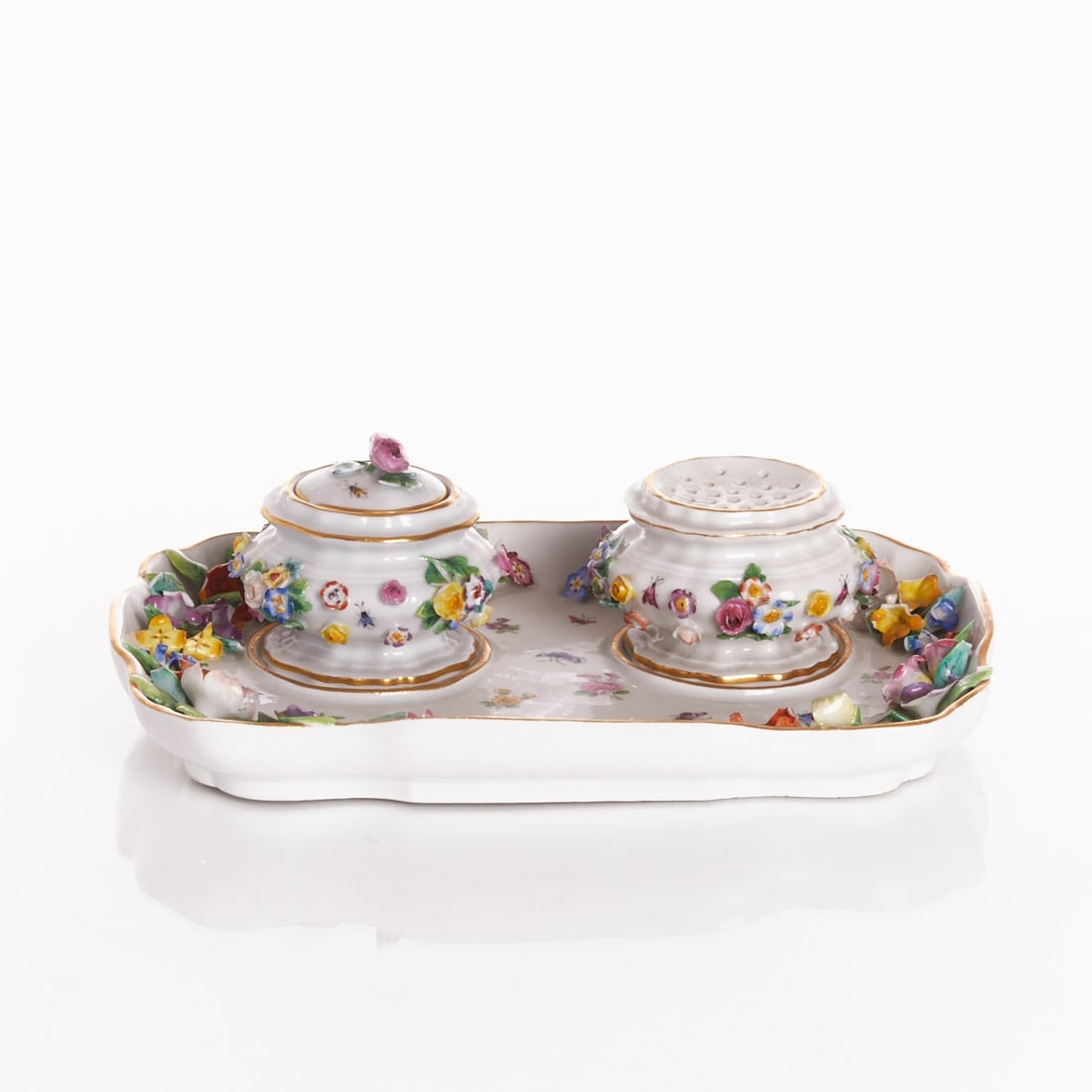 3-piece writing set with sculptural floral decoration, Meissen 19th century (1 of 1)