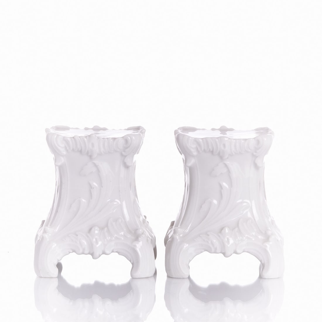 2 Figure Bases/Pedestals, Royal Porcelain Manufactory (KPM), Berlin 1902/1913 (1 of 1)