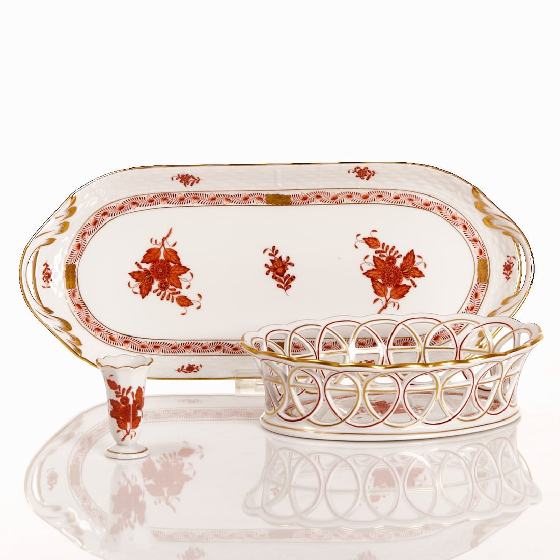 Small vase, Königskuchen plate, openwork basket - Apponyi, orange (AOG). Herend 1960s-1970s.: Small vase, Königskuchen plate, openwork basket - Apponyi, orange (AOG) Herend Porcelain Factory, Herend 1960s-1970s. Porcelain, white, glazed. Painted orange and gold. Gold rim. Blue mark on the