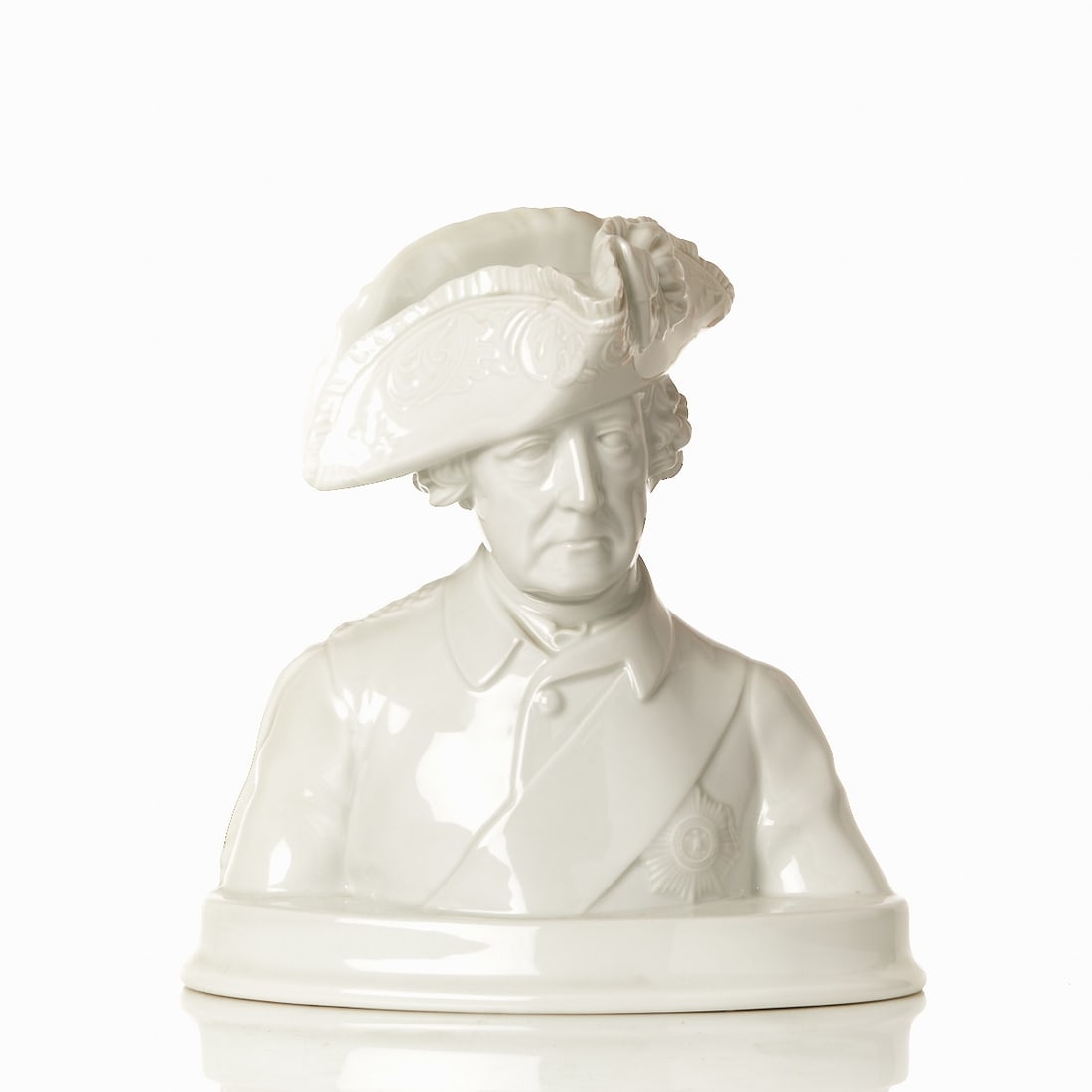 Bust "Old Fritz" - Hans Hacker, Carl Tielsch & Co., Altwasser 1935: Bust "Old Fritz" - Hans Hacker Porcelain factory Carl Tielsch & Co., Altwasser 1935. White porcelain, glazed. Underglaze green anniversary mark: C.T. TIELSCH-ALTWASSER GERMANY 35. 1st ch