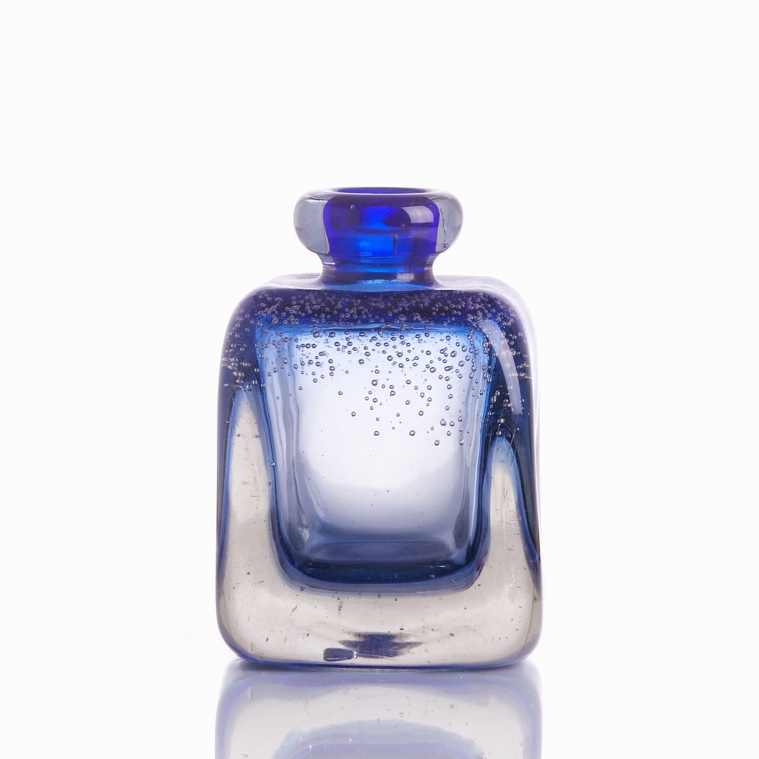 Square vase. Günter Knye, Lauscha. (1 of 1)