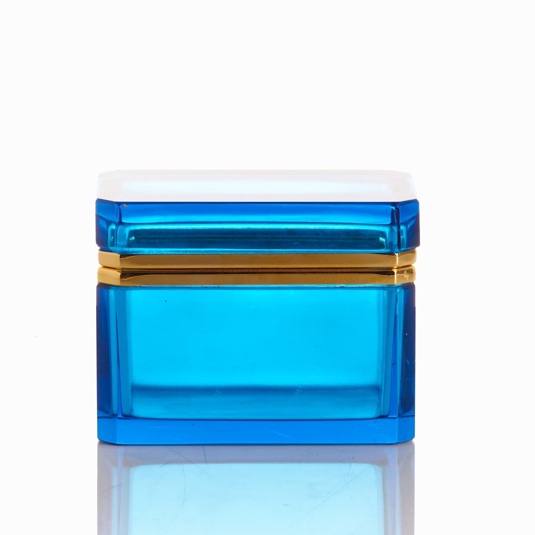 Tall octagonal lidded box - Art Déco. France, circa 1935-1940. (1 of 2)