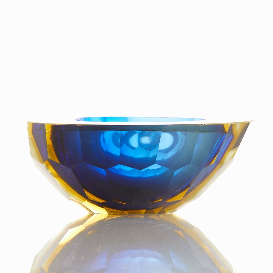 Bowl with honeycomb structure - Sommerso. (1 of 1)