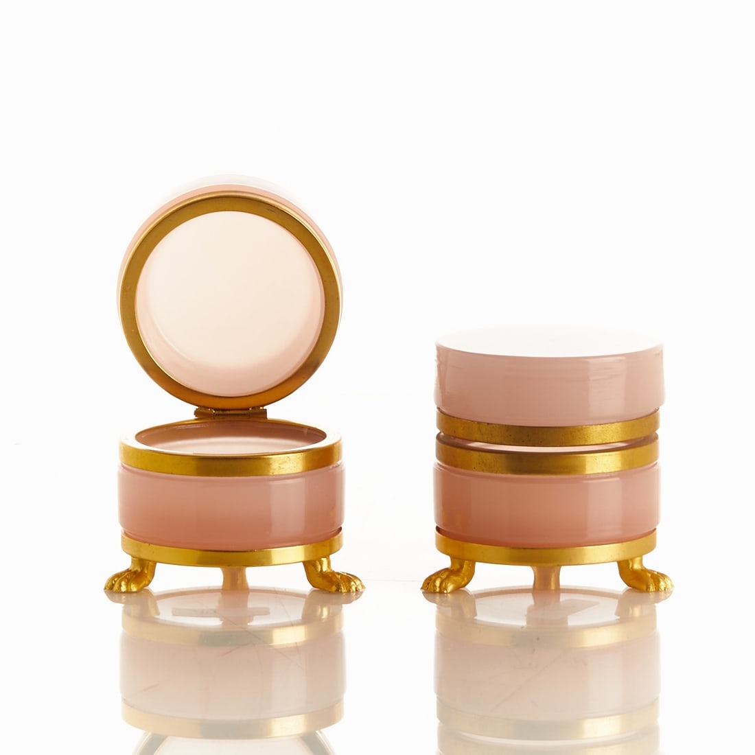 Pair of round covered boxes on mounting with lion feet - Art Deco. France, circa 1935-1940. (1 of 1)