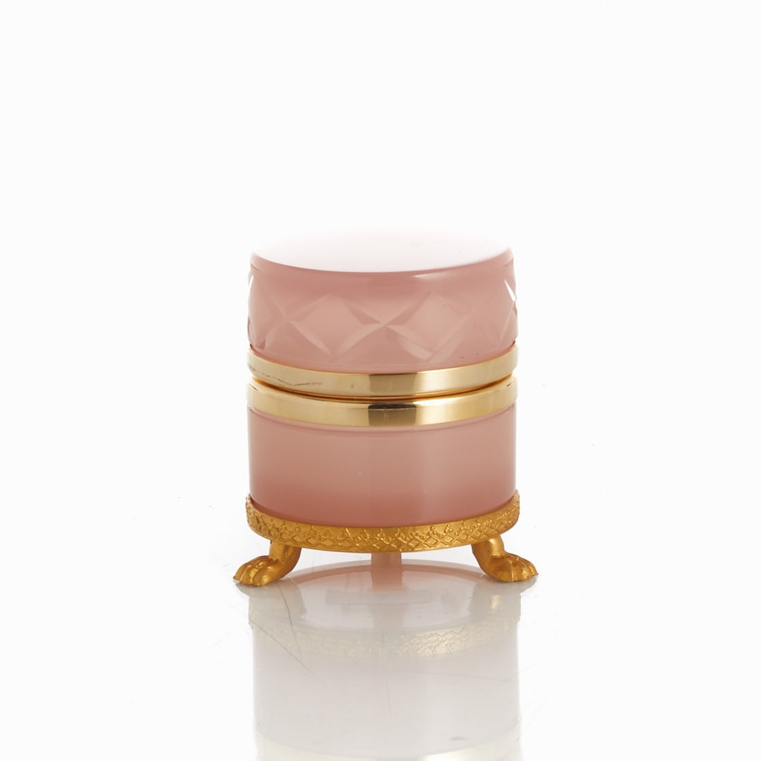 Round lidded box on mounting with lion's feet - Art Déco. France, circa 1935-1940. (1 of 1)