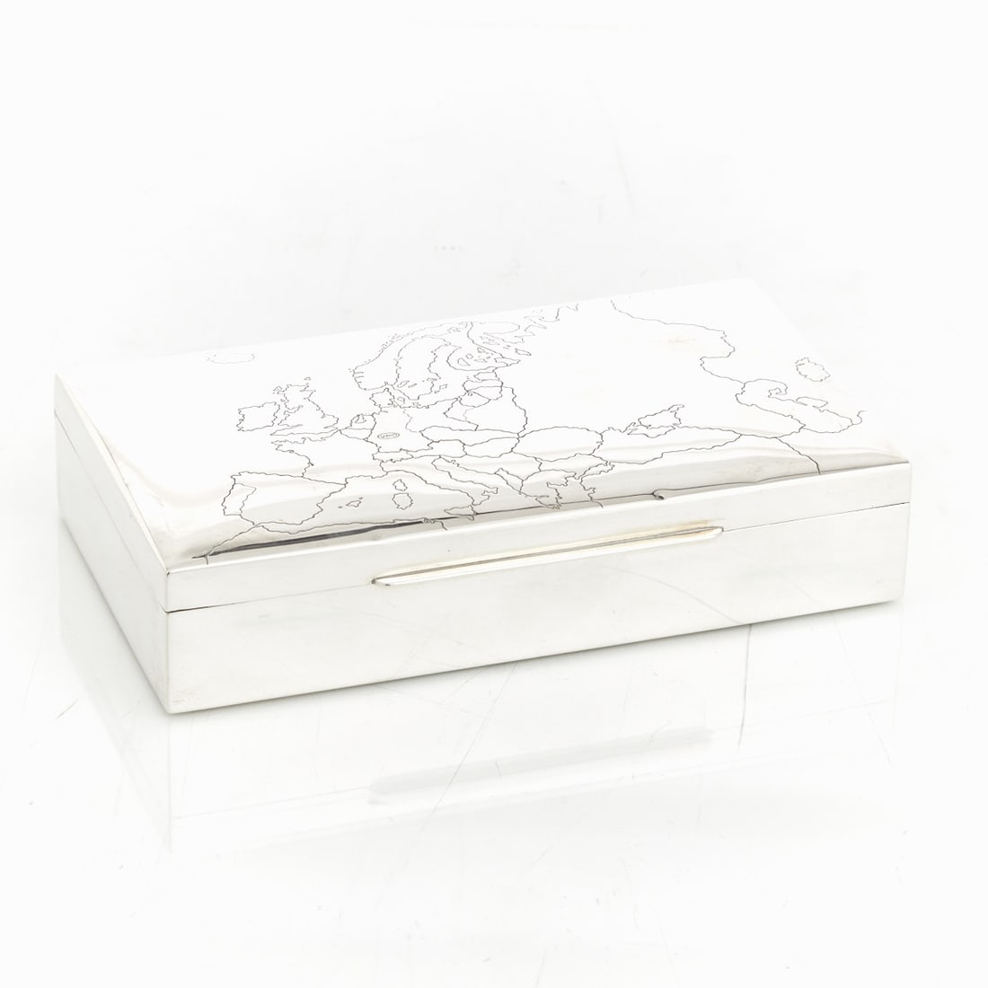 Cigarette Case with Map of Europe (1 of 1)