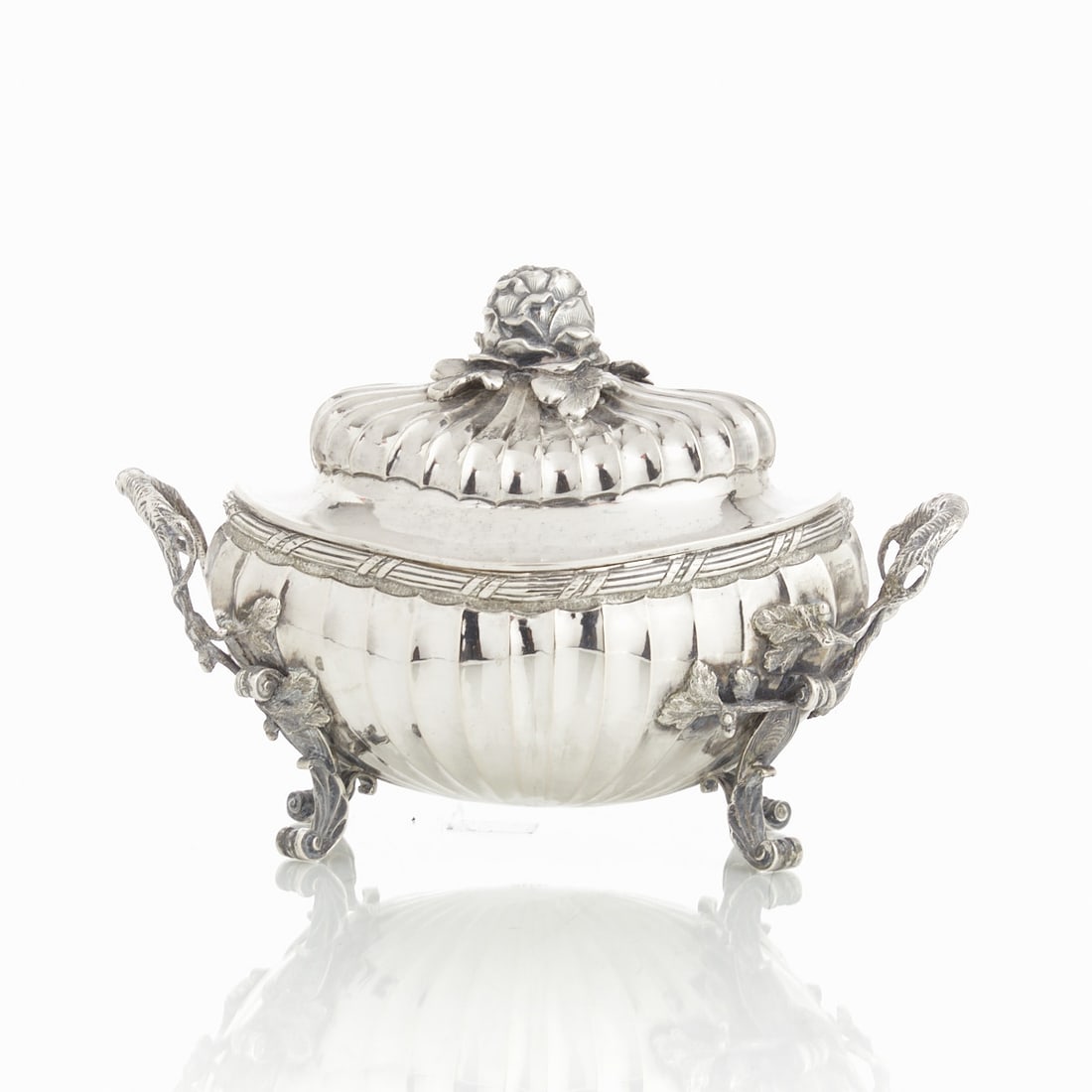 Historicist Covered Tureen (1 of 1)