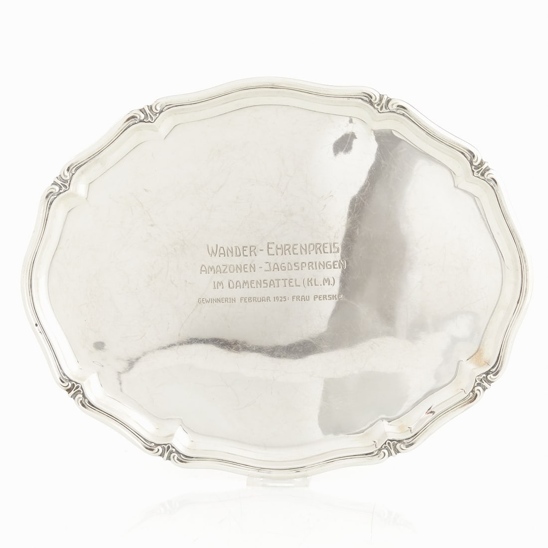 Tray in Baroque Style: Tray in Baroque Style Wilkens/Bremen. 800 silver. Hallmarks: Maker's mark, 800, half moon/crown. 1.5 x 48 x 38 cm. Weight: 1270 g. Inscription.