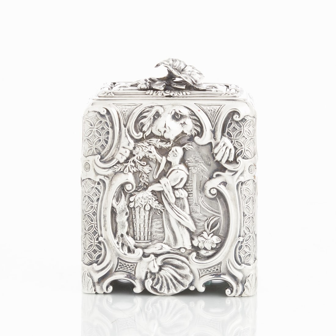 Rare tea caddy with chinoiserie (1 of 1)