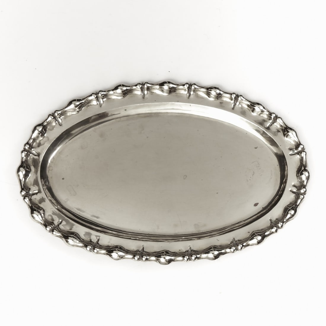 Art Deco tray: Art Deco tray Austria, circa 1900. 800 silver. Hallmarks: Maker's mark, Diana's head struck. 2.3 x 55 x 36 cm. Weight: 1050 g.