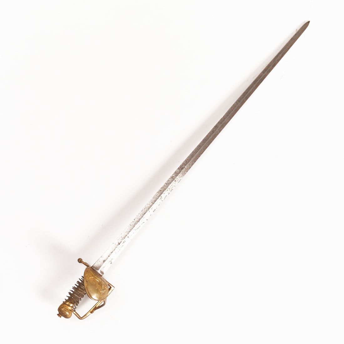 Yeoman Warders ("Beefeater") Tower Guard Hanger: Yeoman Warders ("Beefeater") Tower Guard Hanger England, early to mid-18th century. Blade length: 75 cm, total length: 88 cm. Representative hanger of the Yeoman Warders of the Tower of