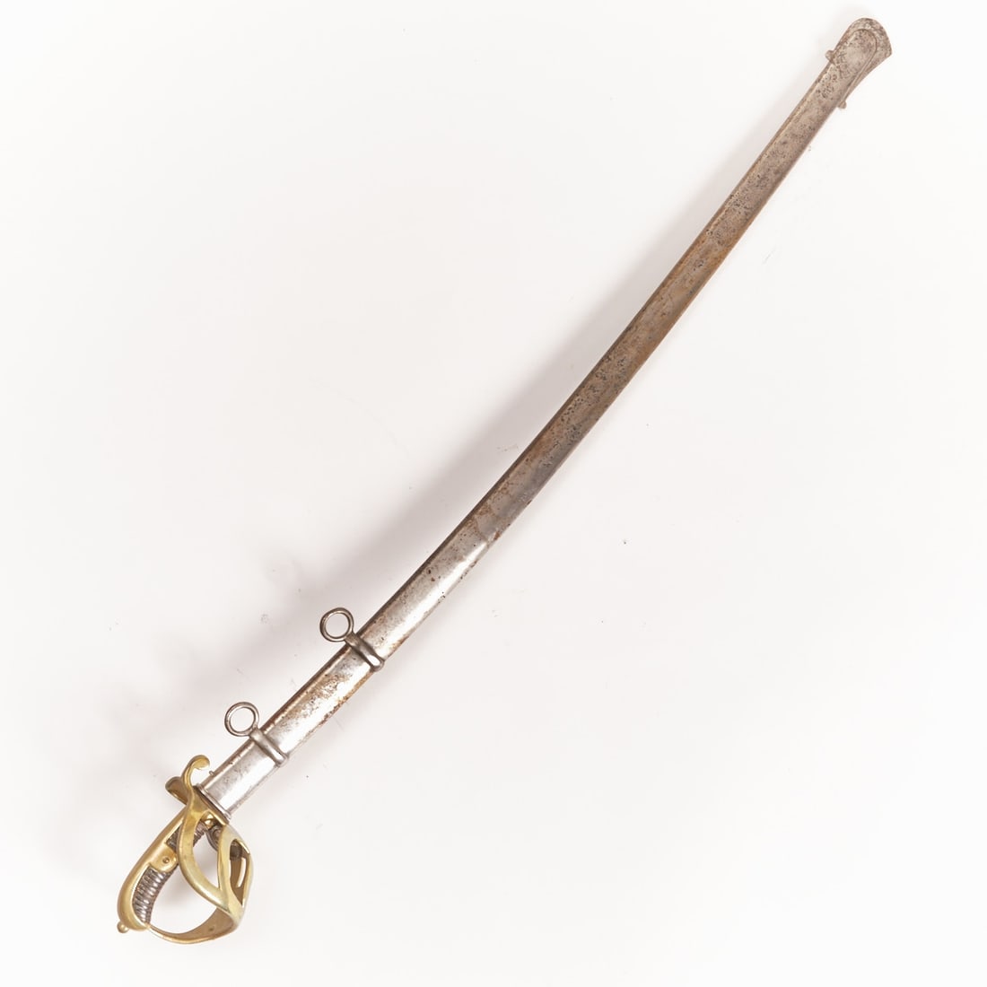 Trooper's Saber - Saxony.: Trooper's saber - Saxony. Solingen, 19th century. Saxon trooper's saber with a slightly curved, single-edged blade. Brass hilt with closed guard, relief Saxon coat of arms on the outside.
