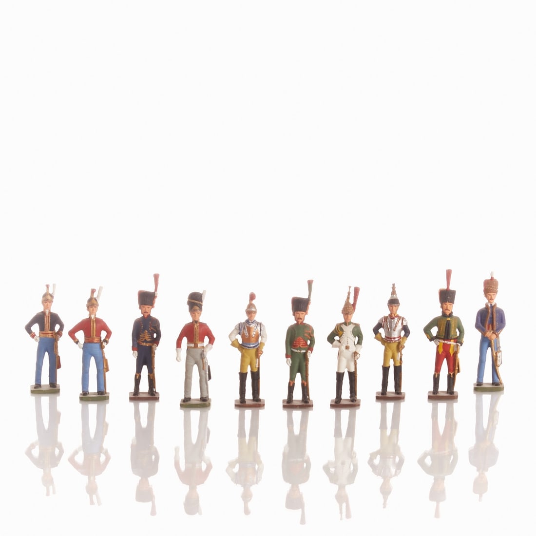 Collection of Tin Soldiers: Collection of tin soldiers 20th century. Polychrome and painted with gold. H. 6.5 cm - 7.5 cm. Various designs. Good condition. Provenance: From the possession of a North German private collection.