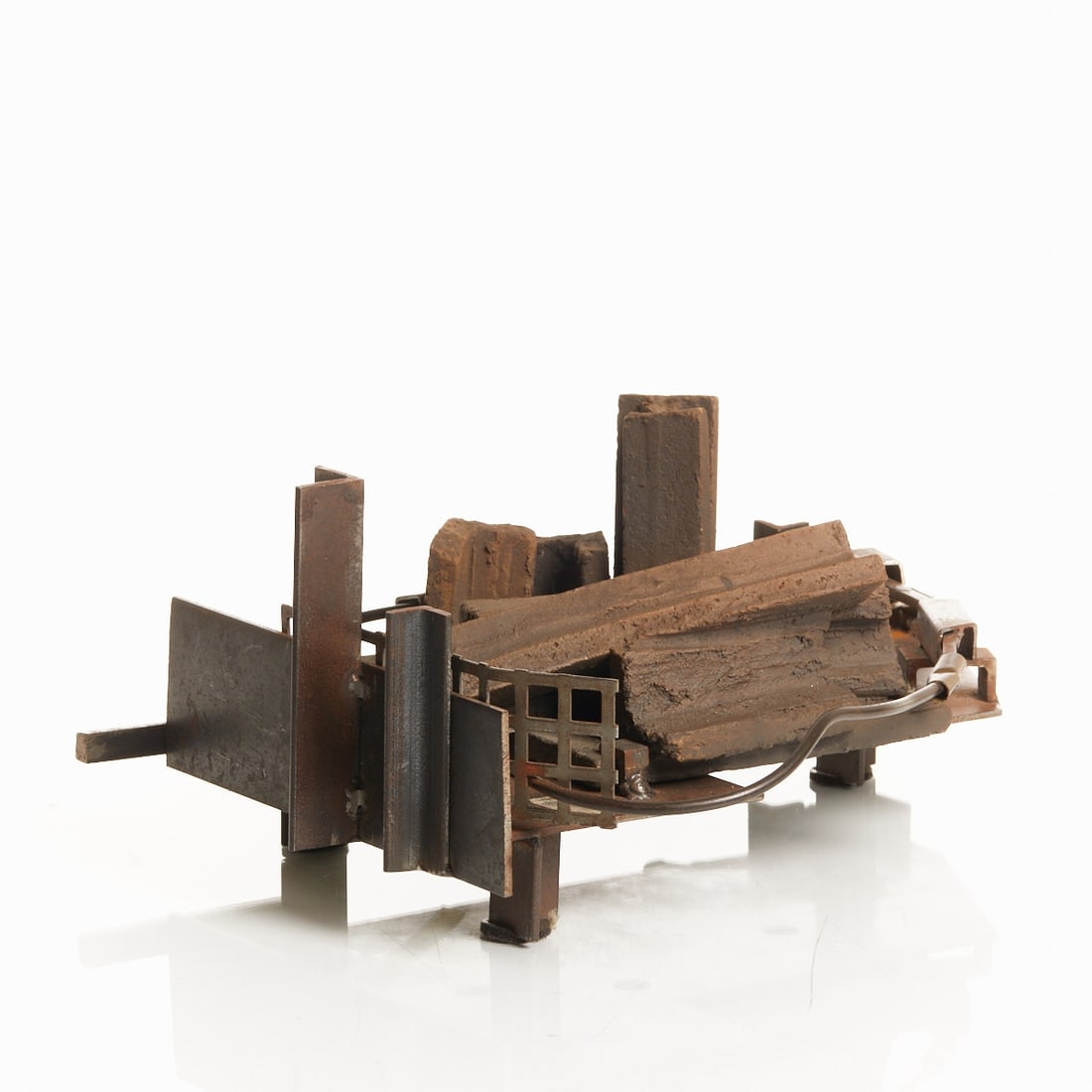 Klaus Lehmann: Klaus Lehmann 1927 Berlin - 2016 Erbach - "Archaeological Initiative I" - Fired clay and steel. 14 x 32 x 26.5 cm. Titled, inscribed and signed on two labels on the underside: (...) Klaus