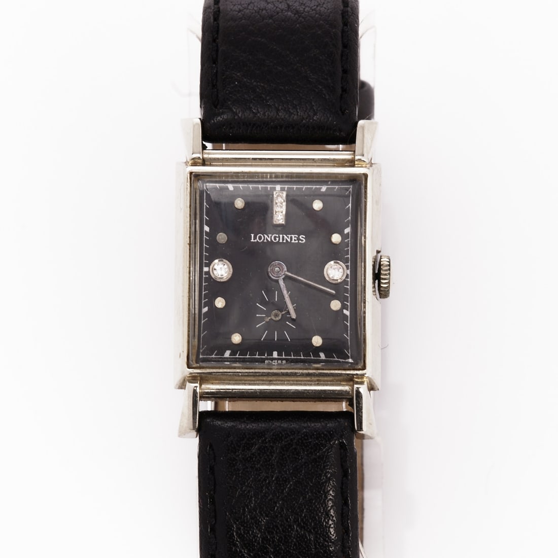 Longines Wristwatch - Vintage: Longines Wristwatch - Vintage Longines company, Switzerland. Circa 1940s. 585/- white gold, stamped. Weight: 32.2 g. Movement marked: Longines Watch Co. Swiss, 17 Jewels. Movement no. 7420358. Inner l