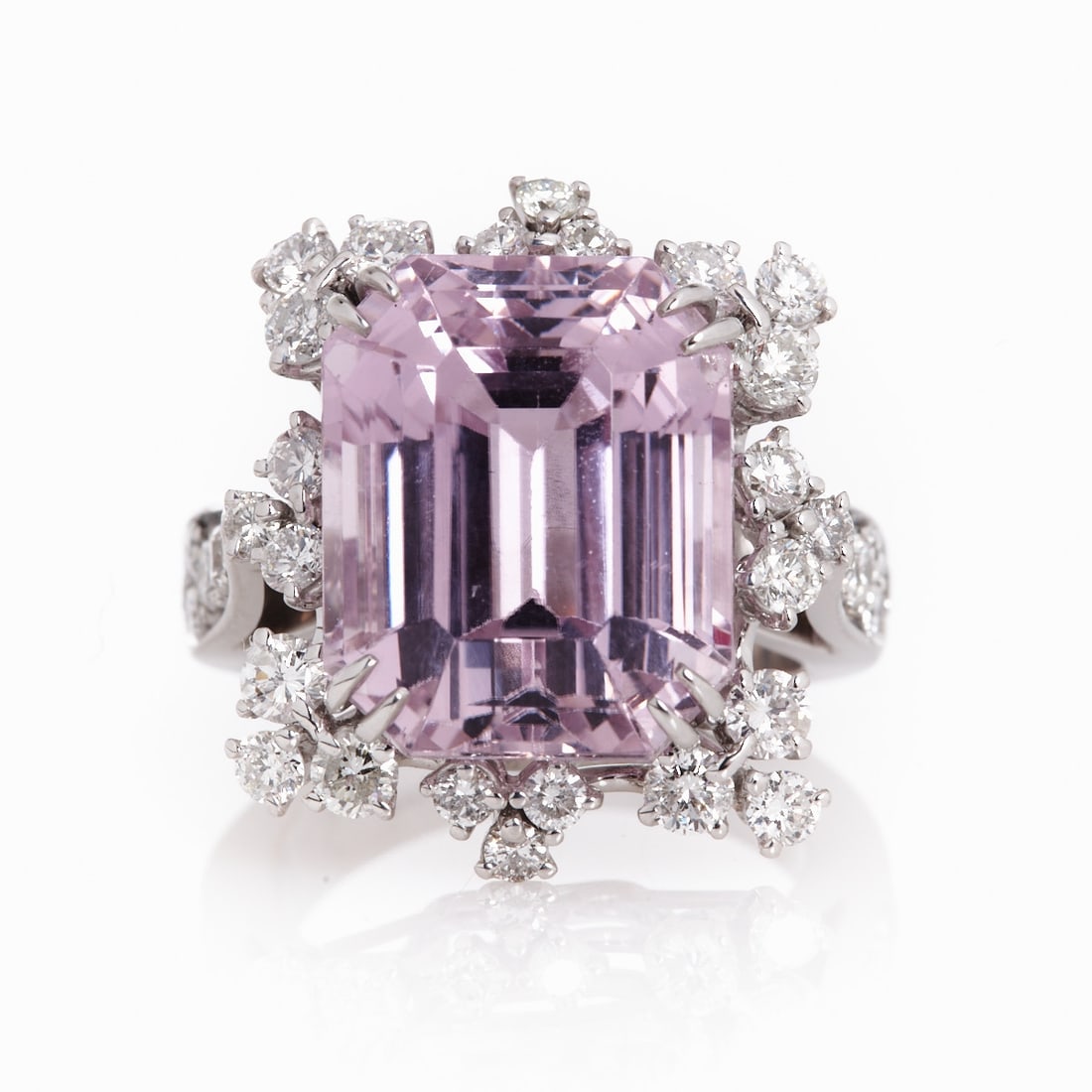 Beautiful ring with kunzite and brilliant-cut diamonds (1 of 1)