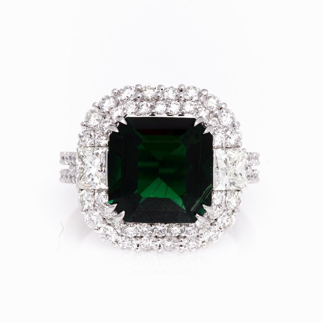 Ring with Tsavorite surrounded by Diamonds (1 of 1)